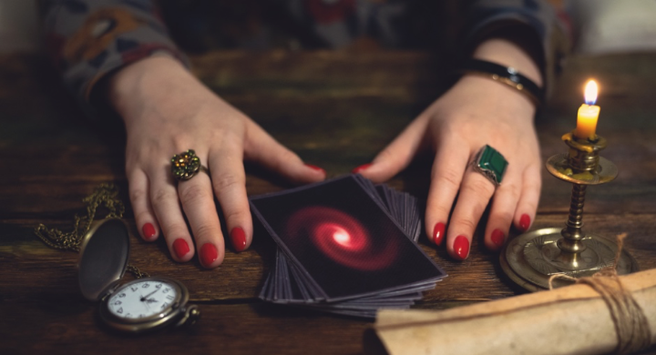 Les arcanes du tarot qui vous aident à surmonter une séparation amoureuse
