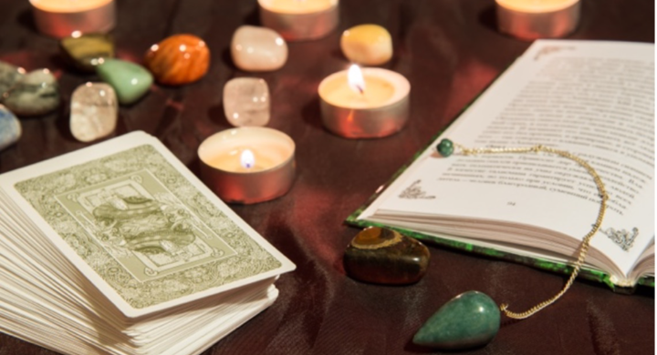 Le tarot peut-il prédire un amour à distance réussi ?