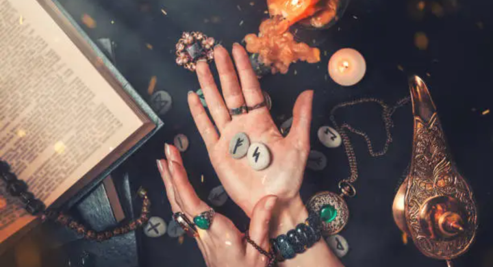 Les Runes : Découvrez votre Guide vers la Sagesse Ancienne